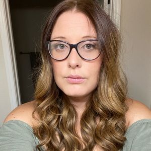 Meet your Posher, Lamista